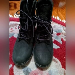 Timberland women's boot wedge heel size 8